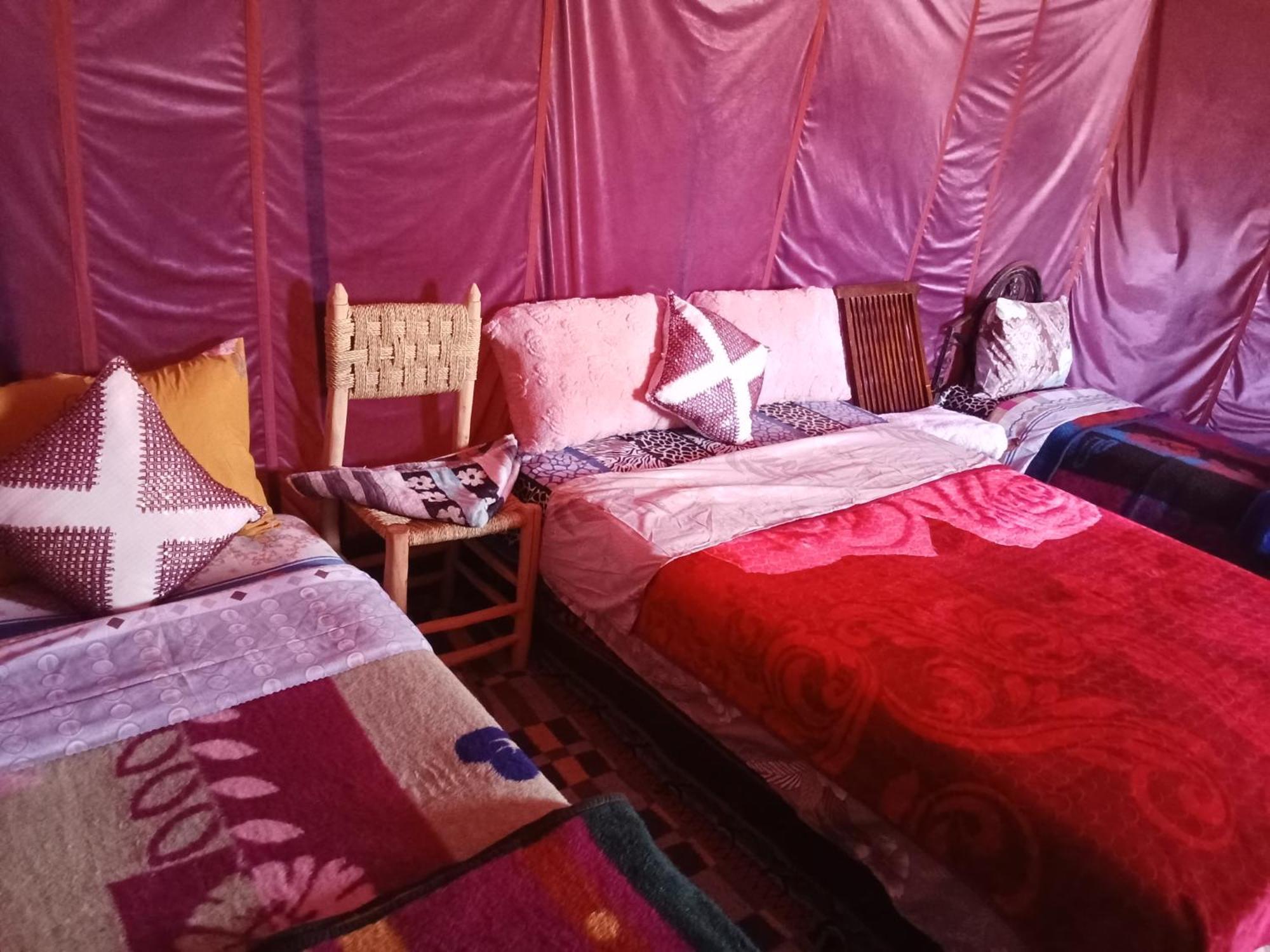 Bivouac Cote-Iriki Hotel Foum Zguid Buitenkant foto